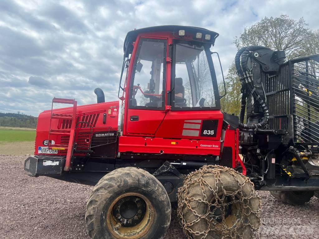Komatsu 835 Forwarder