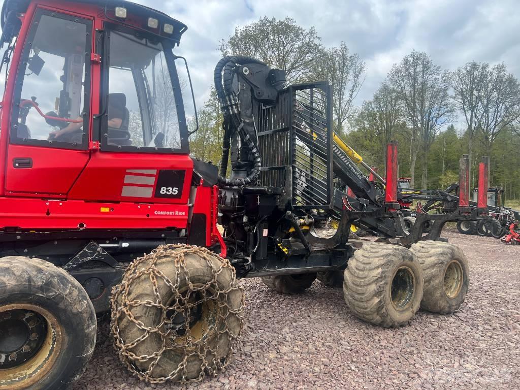 Komatsu 835 Forwarder