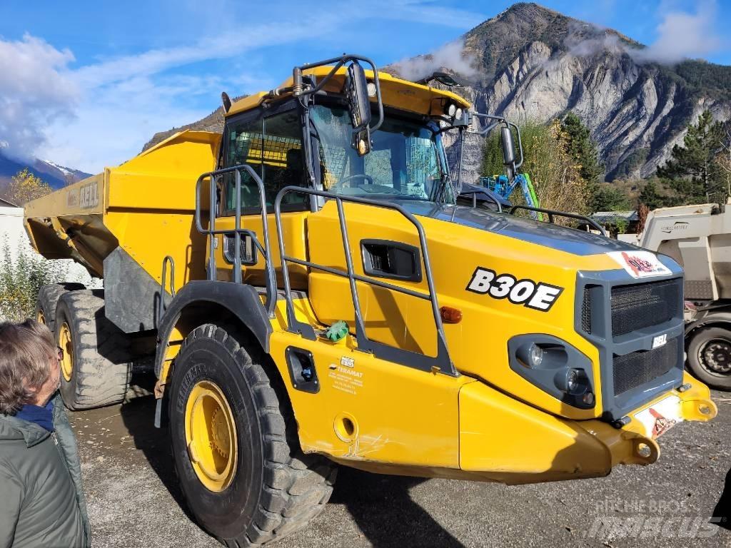Bell B30E Dumper - Knickgelenk