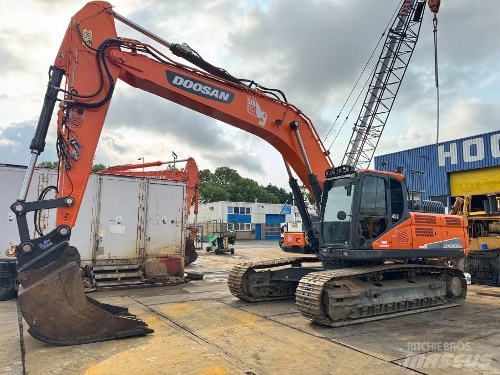 Doosan DX 300 LC-5 Raupenbagger