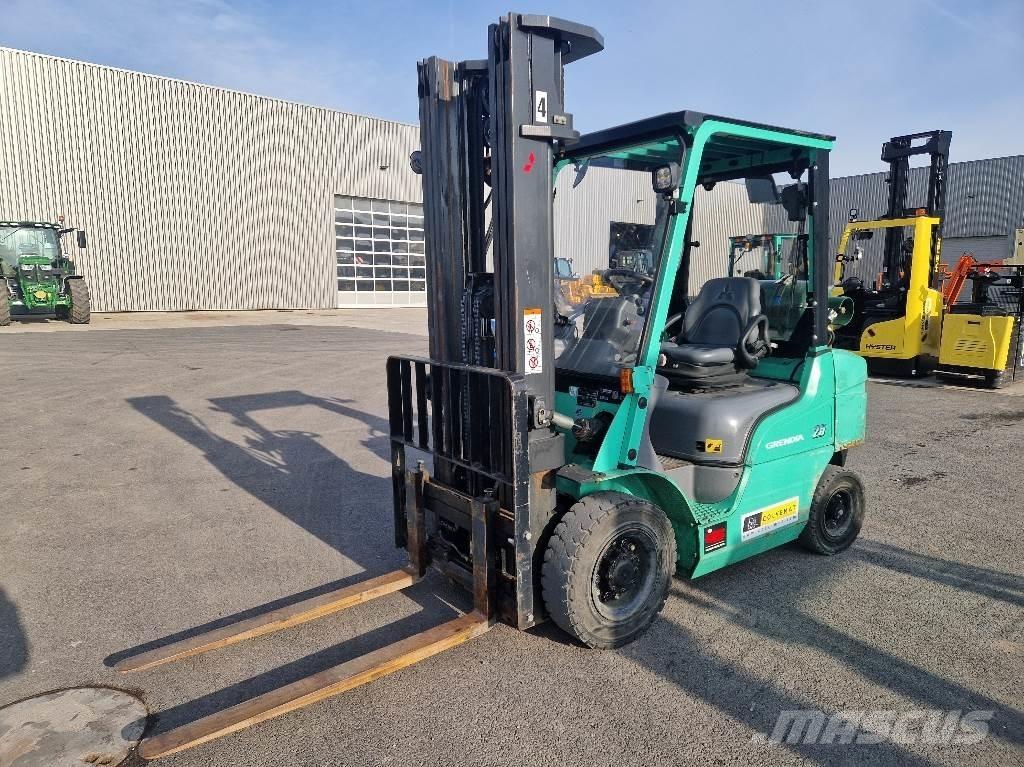 Mitsubishi FD30N Schubmaststapler