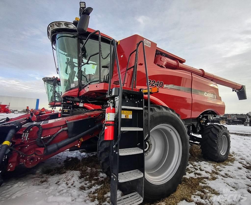 CASE 8240 Mähdrescher