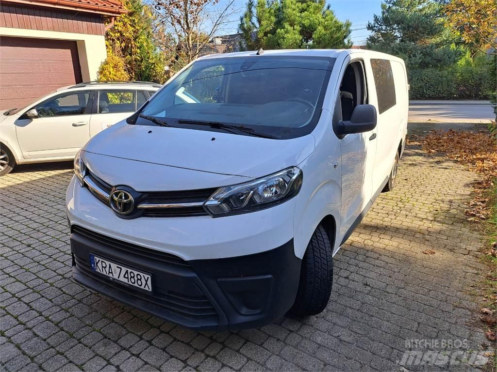 Toyota PROACE PKWs