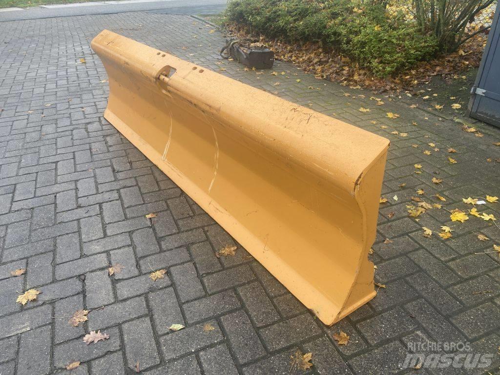 CASE DOZER BLADE Planierschilder/Scharen