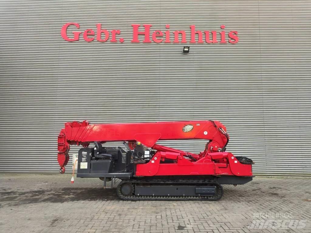 Unic URW 706 CDE Raupenkrane