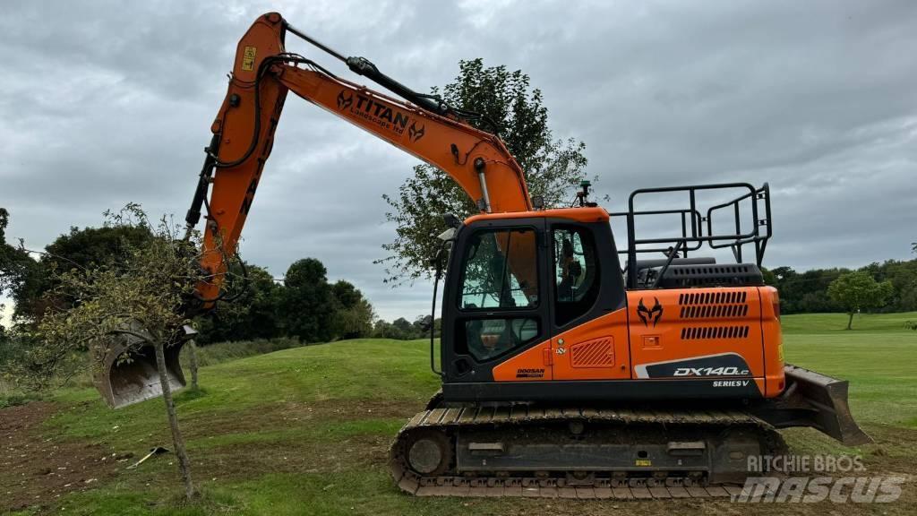 Doosan DX140LC-5 Raupenbagger