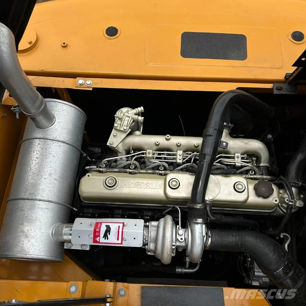 Sany 215C Raupenbagger