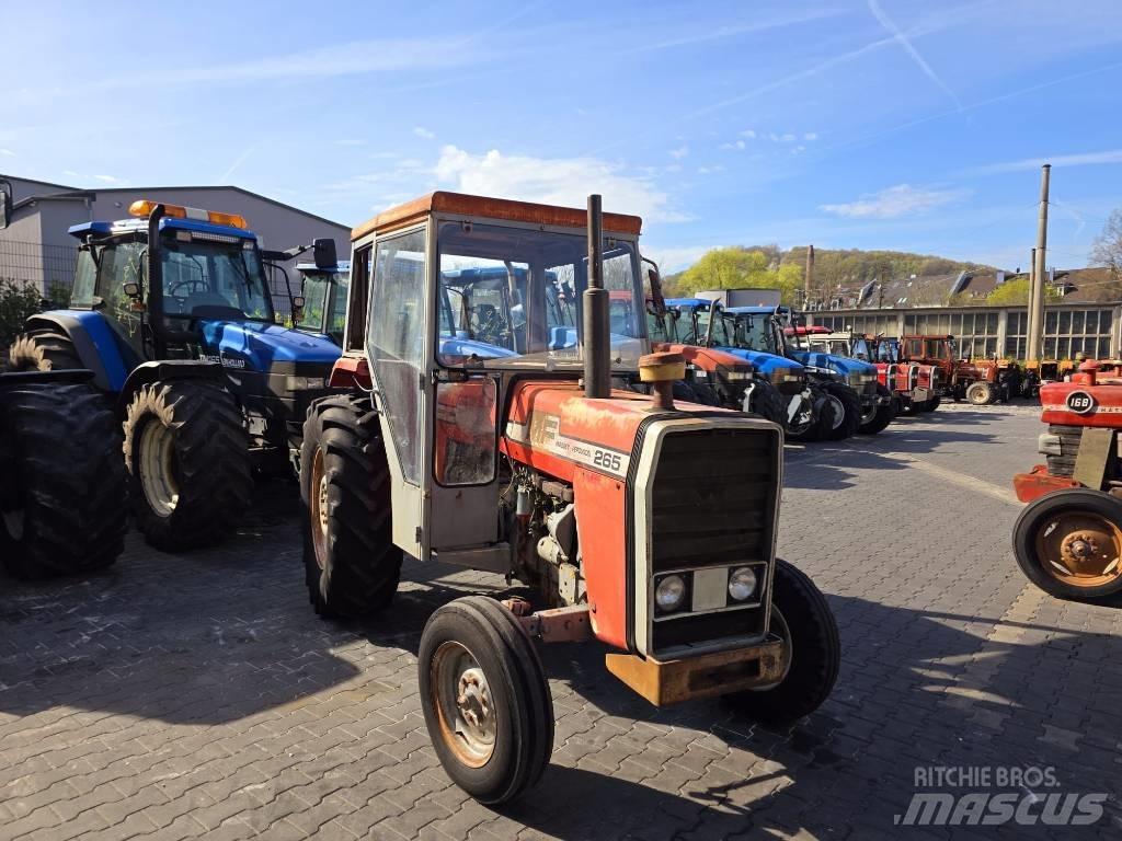 Massey Ferguson 265 Traktoren