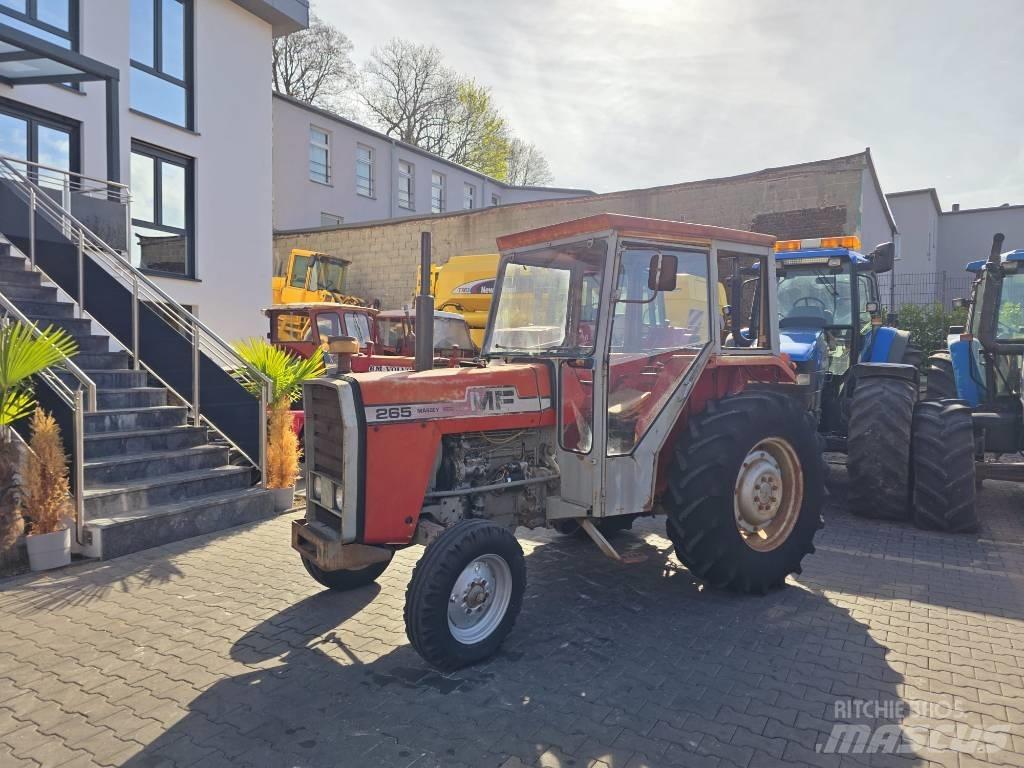 Massey Ferguson 265 Traktoren
