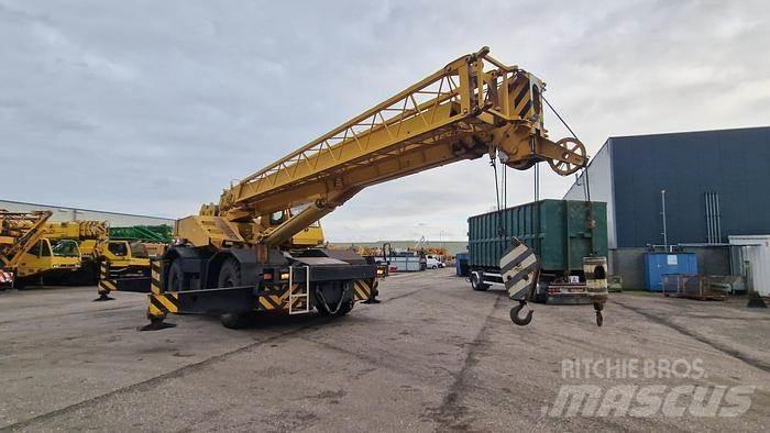 Tadano TR-400E Ruwterrein kranen
