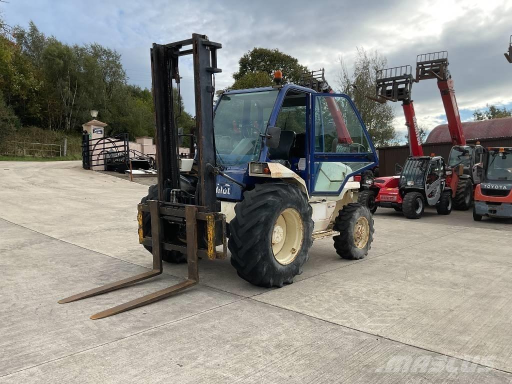 Manitou M 26.4 Geländestapler