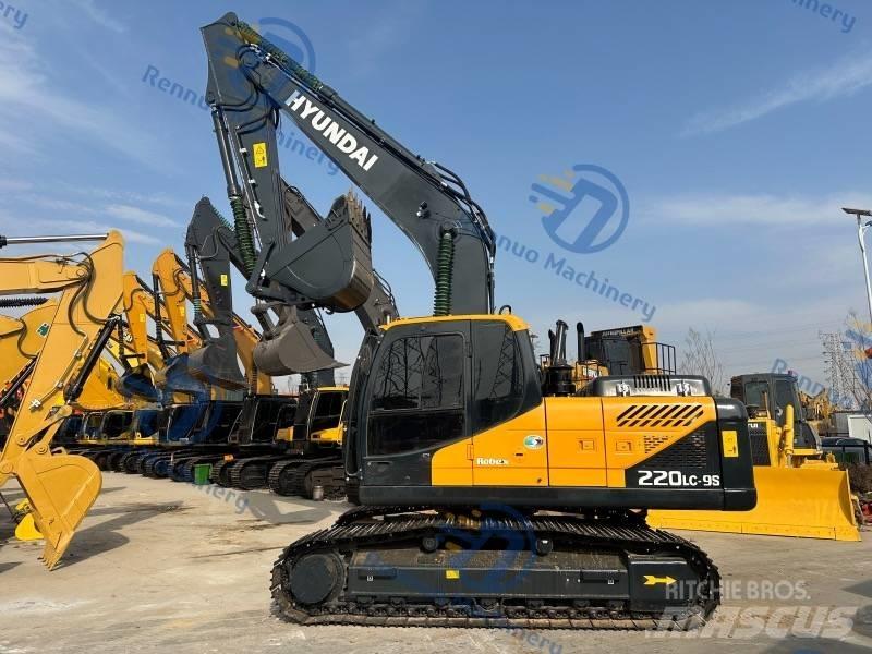 Hyundai R220LC-9S Raupenbagger