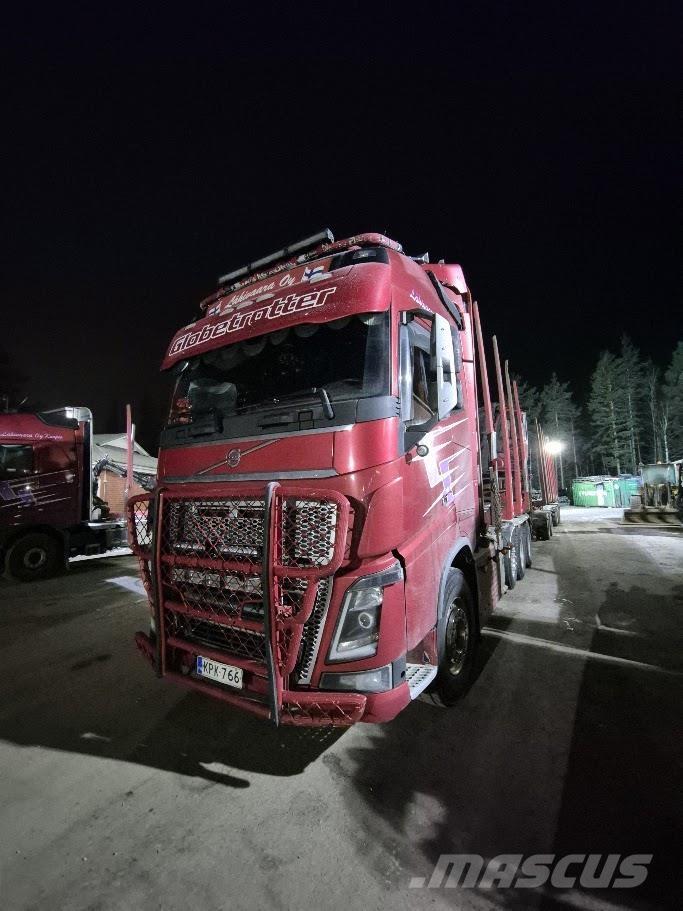 Volvo FH16 750 8x4 Holztransporter