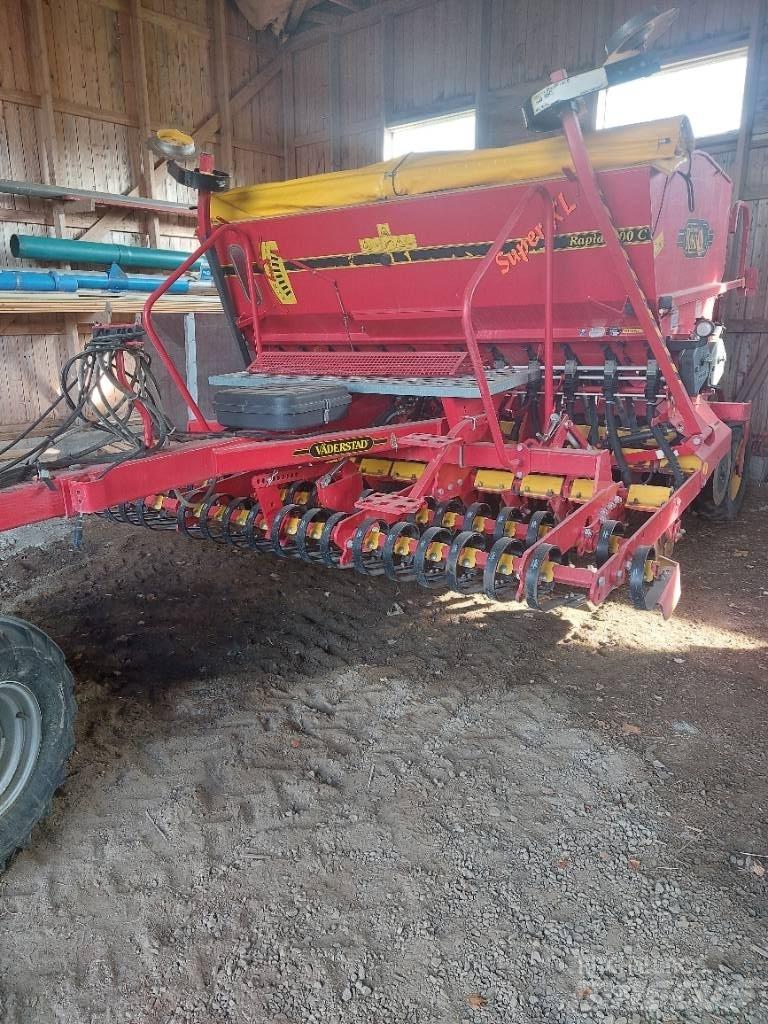 Väderstad Rapid300C Drillmaschinenkombination