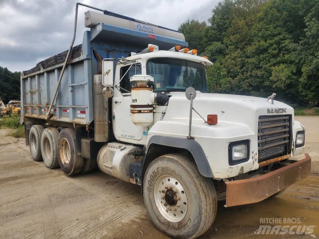 Mack RD688s Kipper