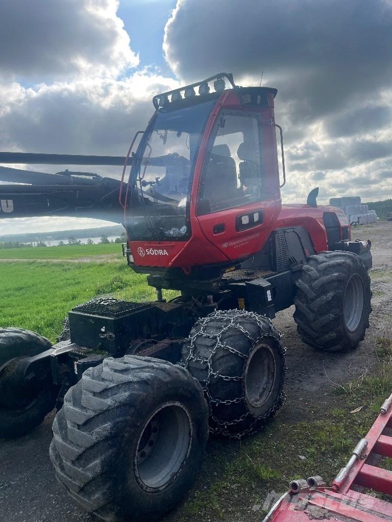 Komatsu 901 Harvester