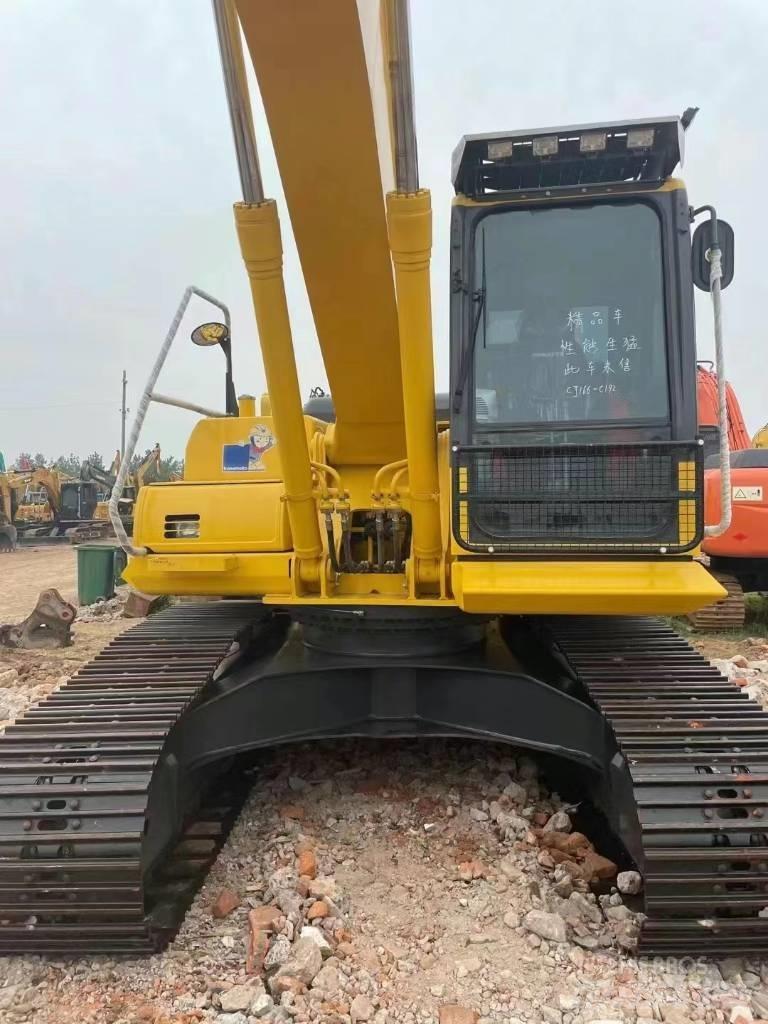 Komatsu PC200-8 Raupenbagger