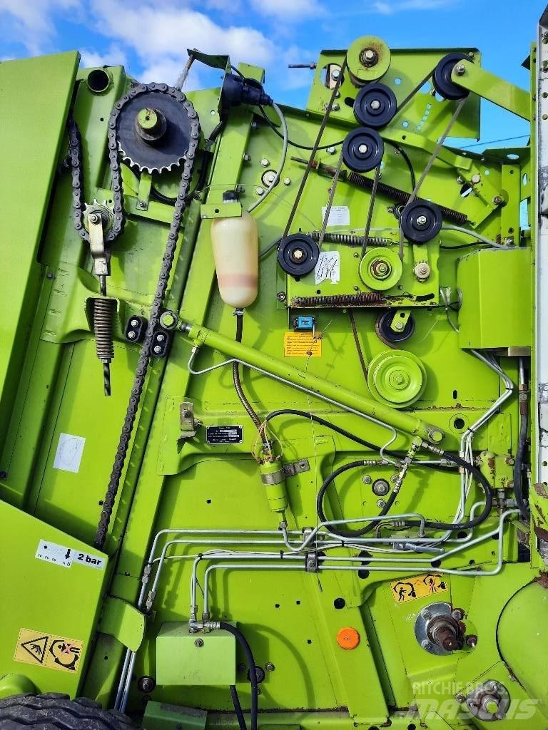 CLAAS Rollant 46 Rundballenpressen