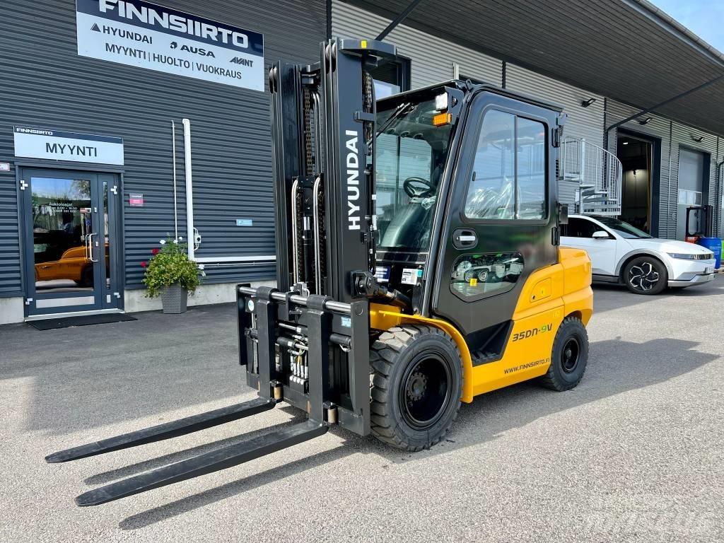 Hyundai 35DN-9V Diesel heftrucks