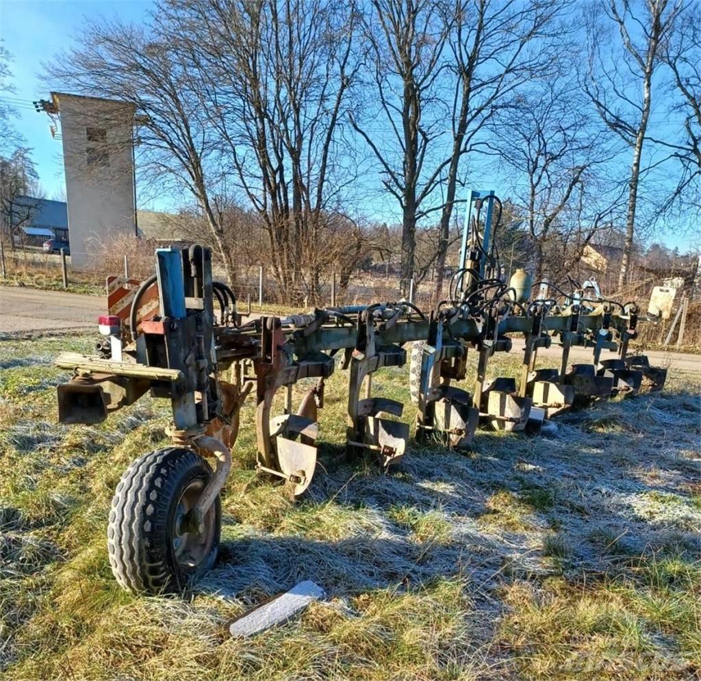 Fortschritt B550 Konventionelle Pflüge