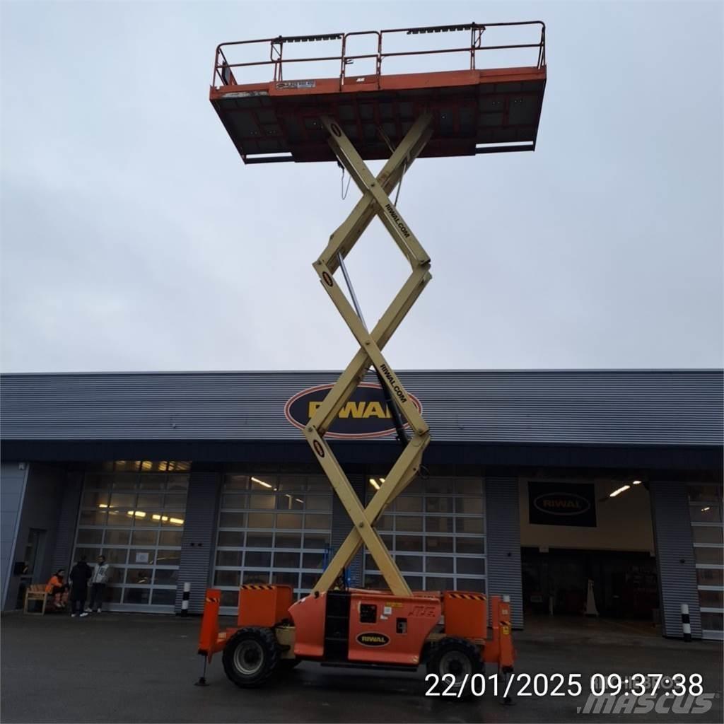 JLG 3394RT Scheren-Arbeitsbühnen
