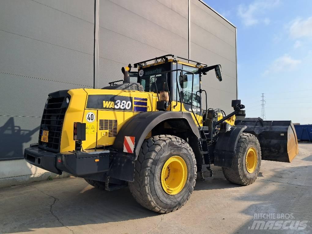 Komatsu WA380-8E0 Radlader