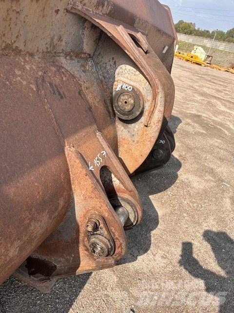 Volvo L 220 E BUCKET Schaufeln