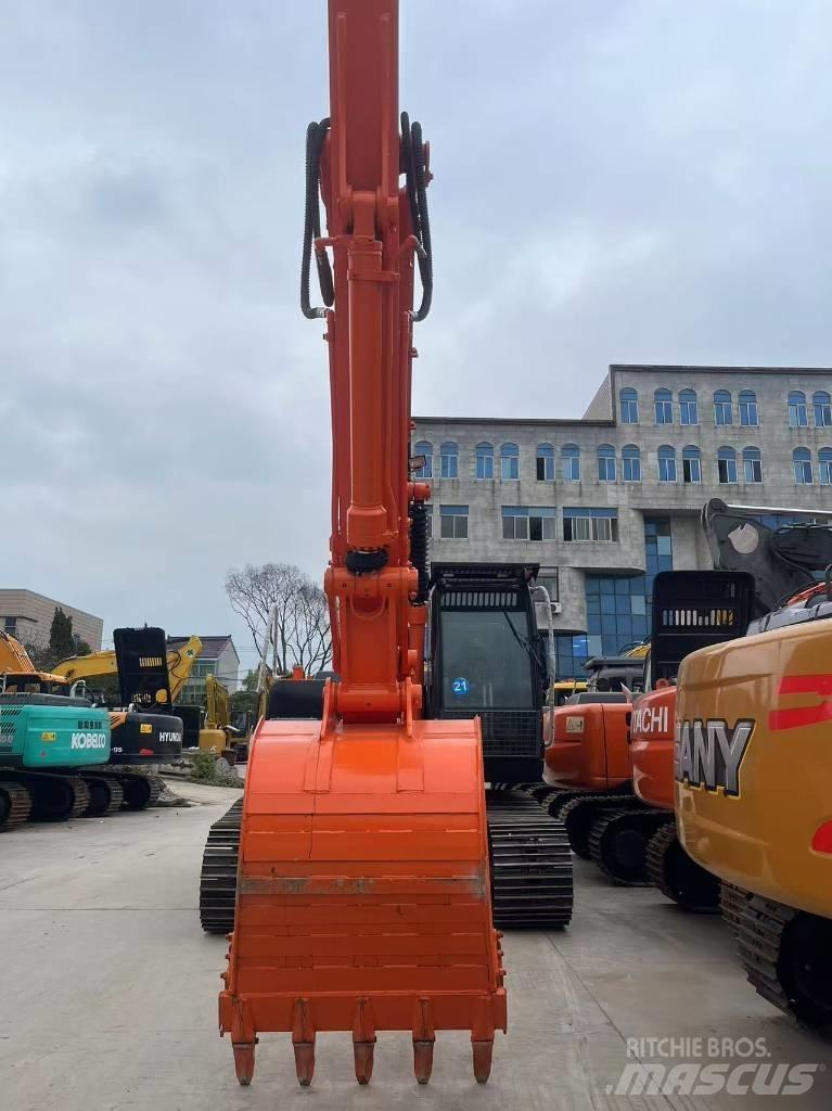 Hitachi ZX 200 Raupenbagger