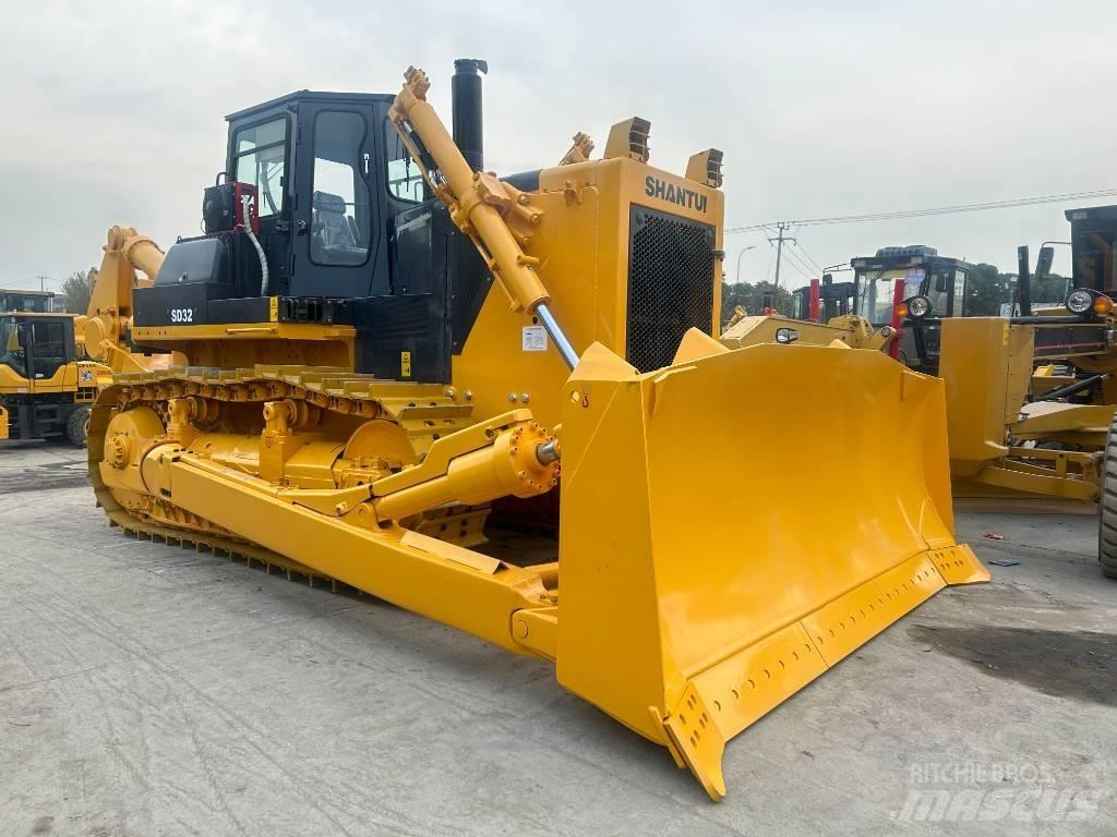 Shantui SD 32 Bulldozer