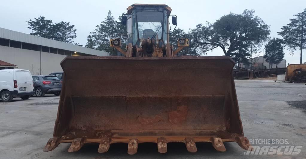 Komatsu WA500-1 Radlader