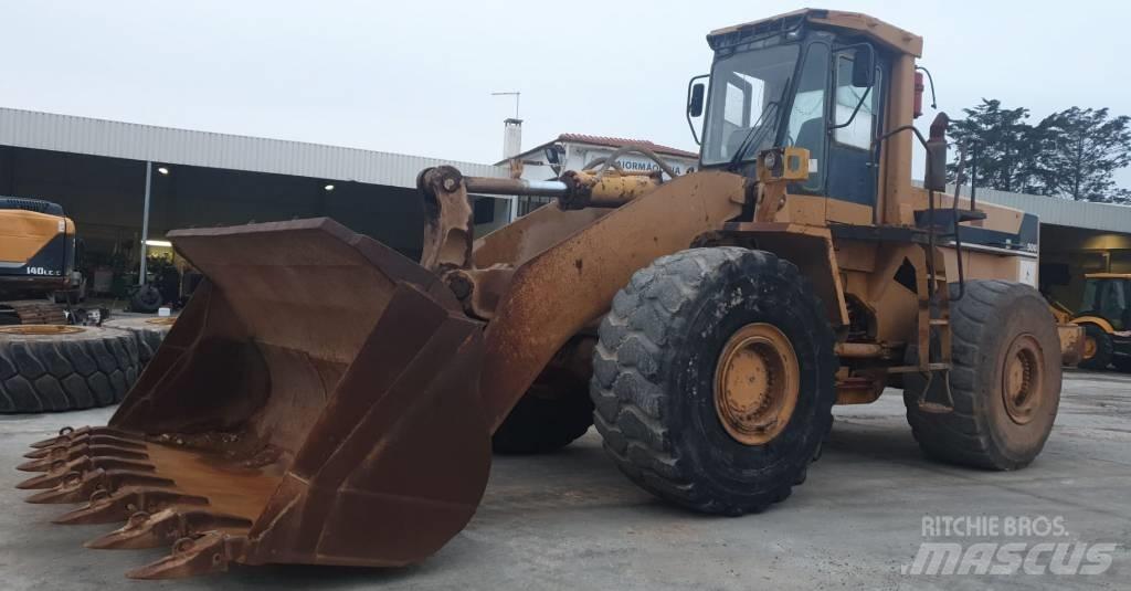 Komatsu WA500-1 Radlader