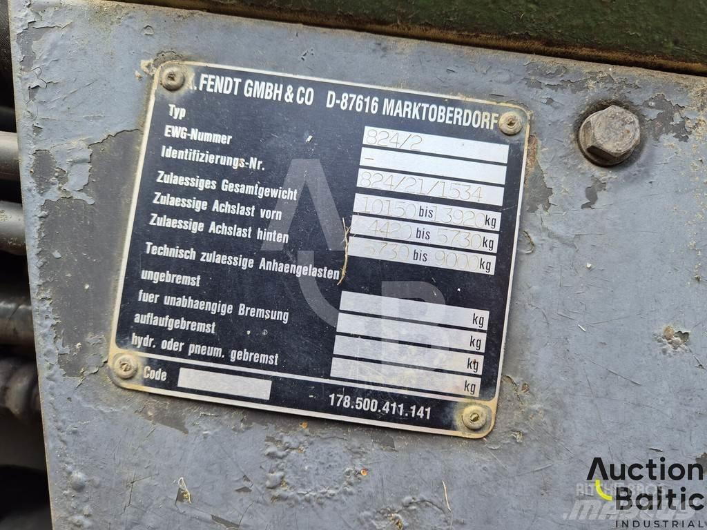 Fendt Favorit 824 Traktoren