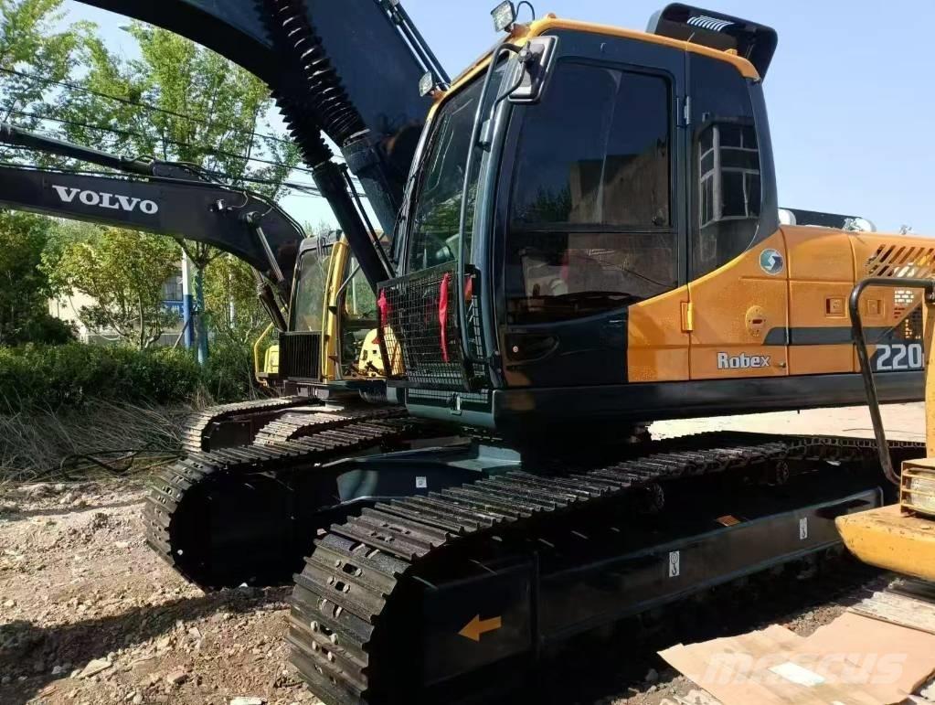 Hyundai 220lc-9s Midibagger  7t - 12t