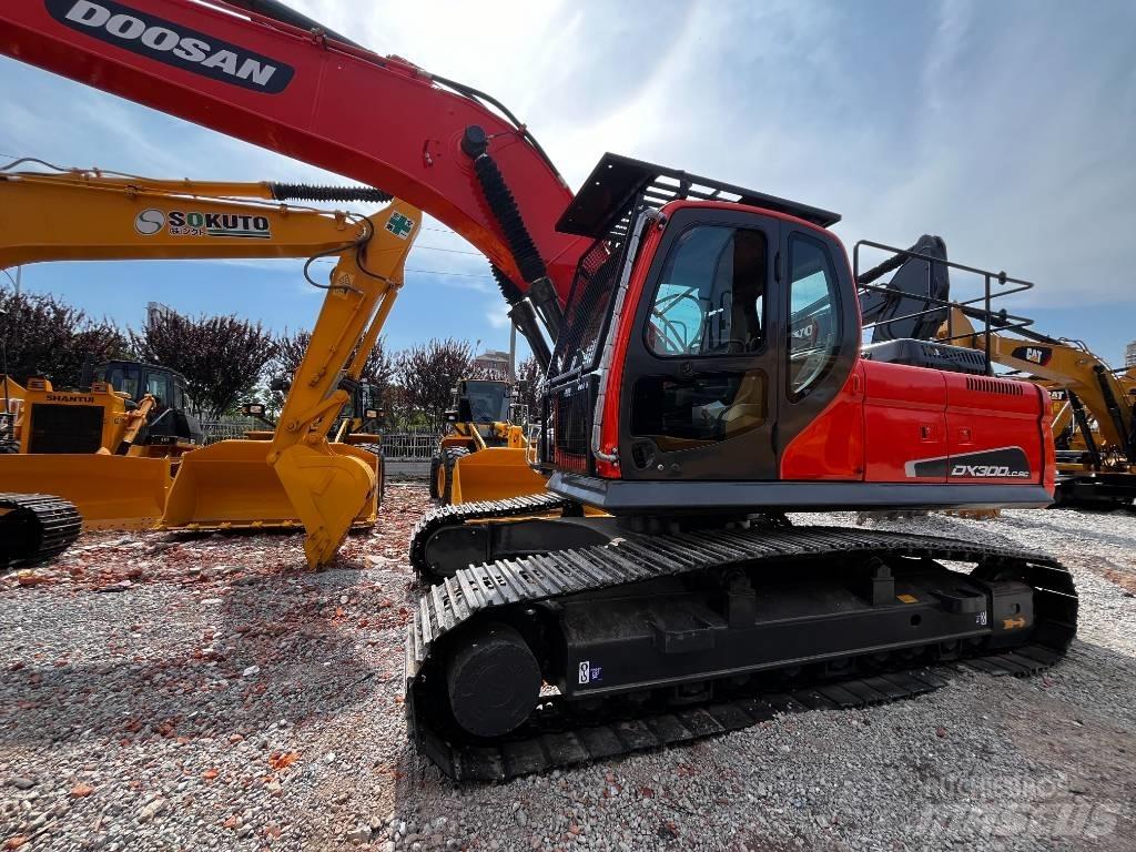 Doosan DX 300 LC-9C Raupenbagger