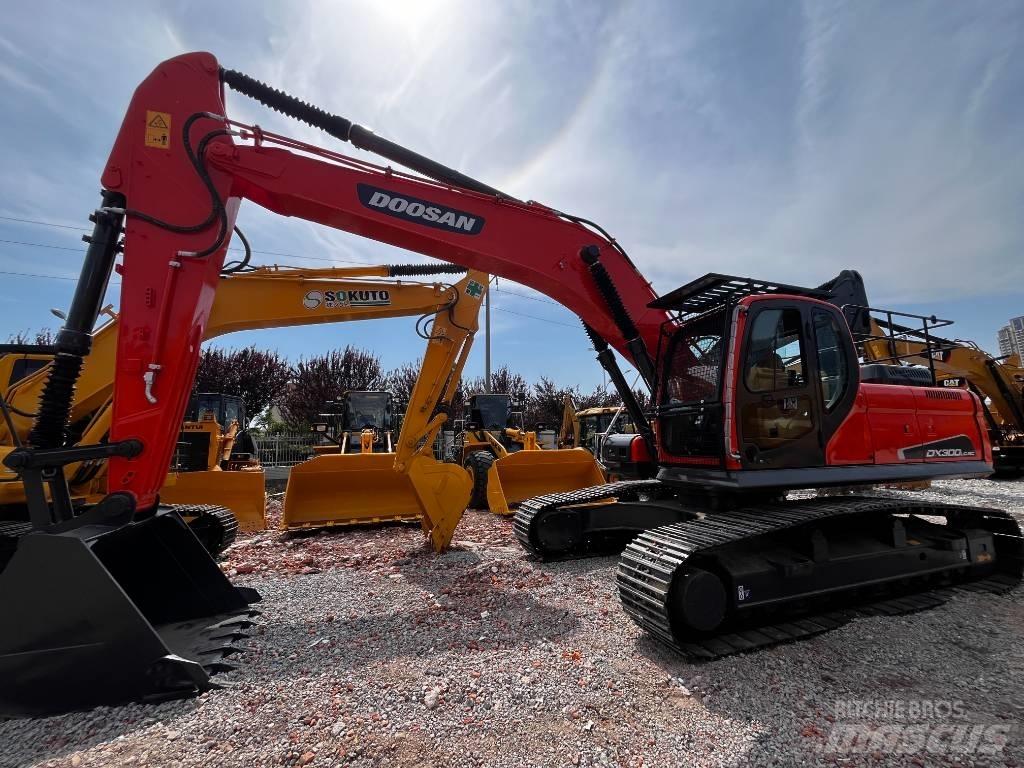 Doosan DX 300 LC-9C Raupenbagger