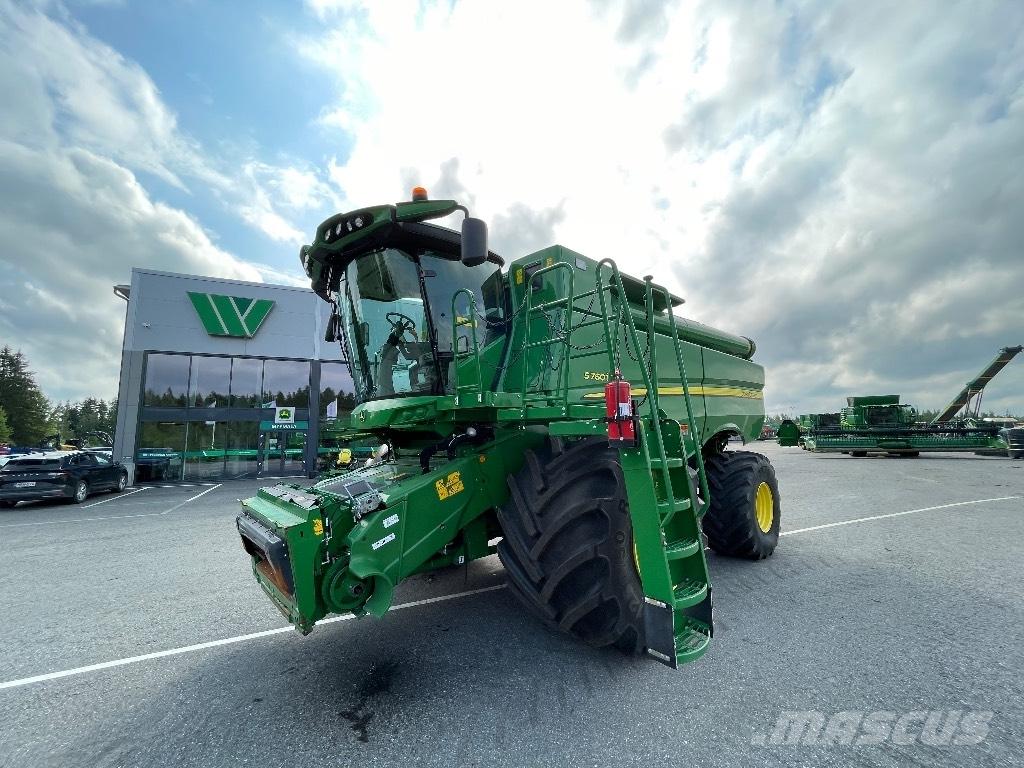 John Deere S760i Mähdrescher