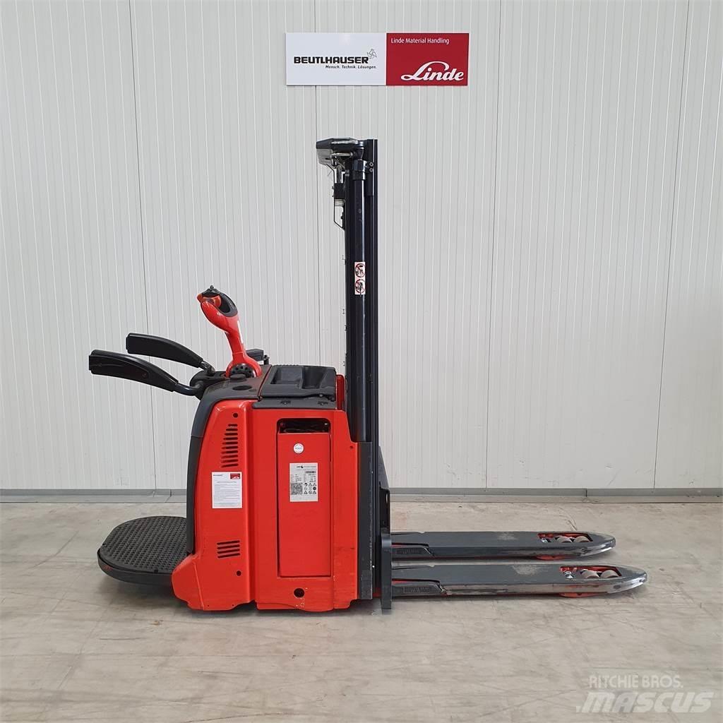 Linde D12AP Deichselstapler