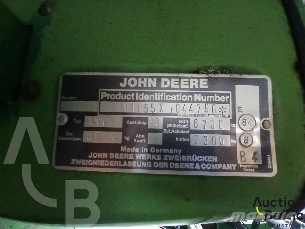 John Deere 1055 Mähdrescher