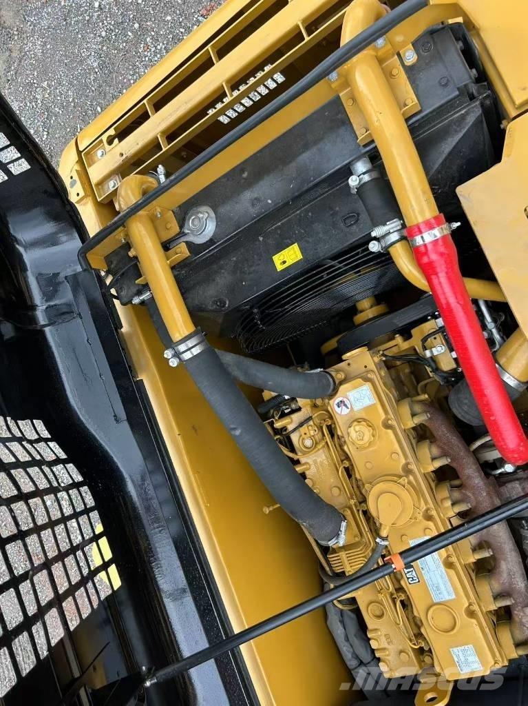 CAT 320D2L Raupenbagger