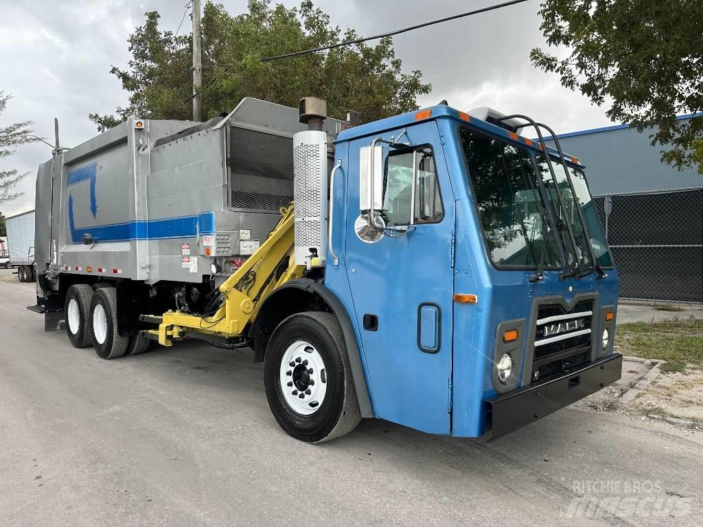 Mack LEU Müllwagen