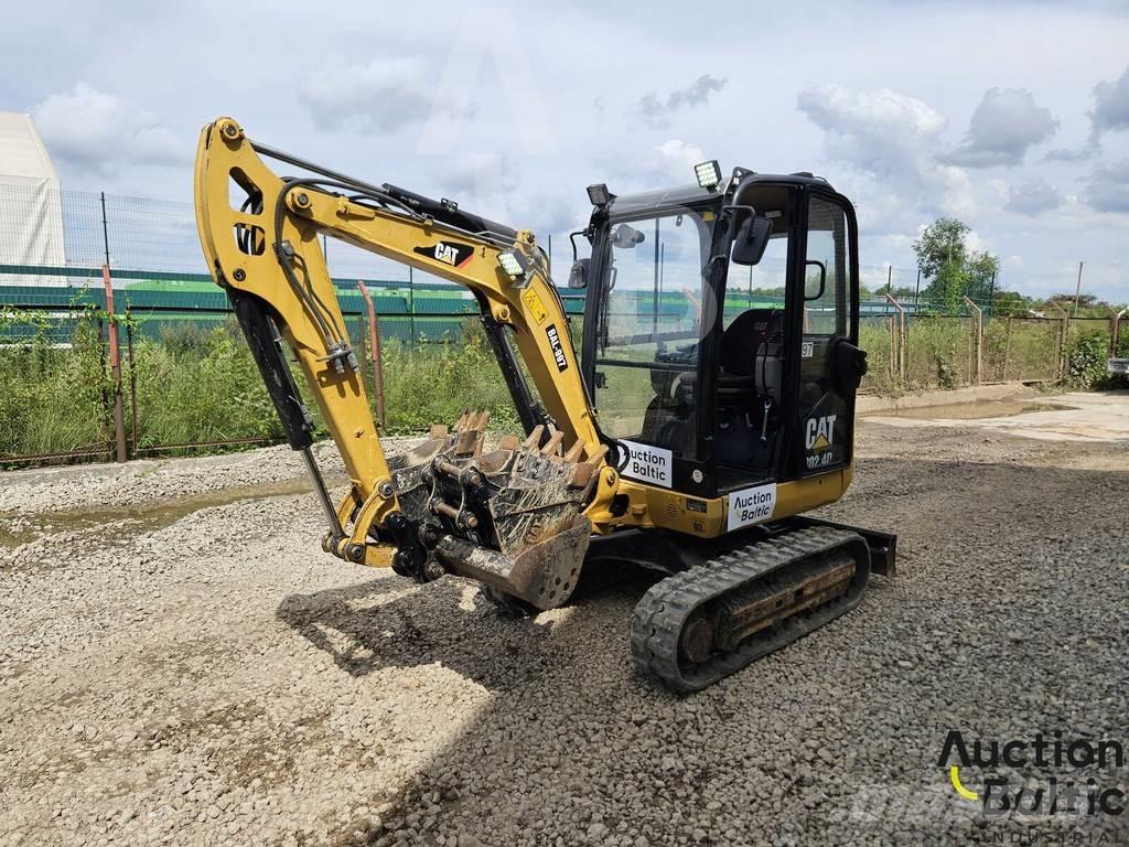 CAT 302.4 D Minibagger < 7t
