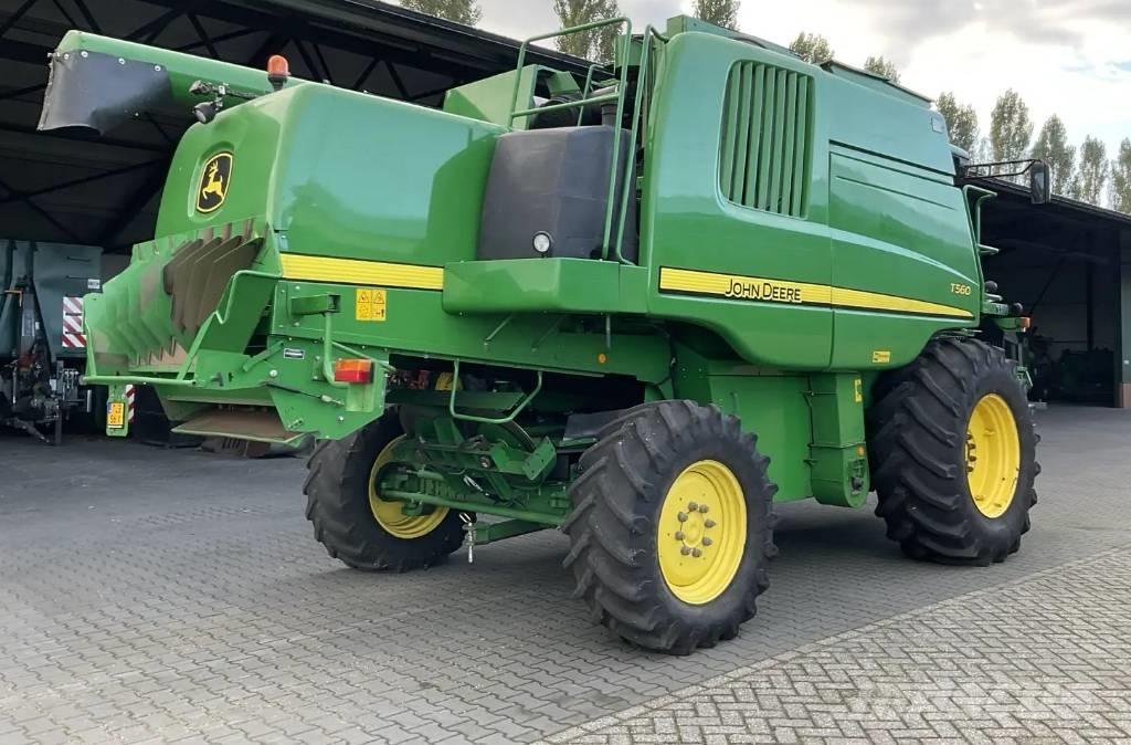 John Deere T 560 Mähdrescher