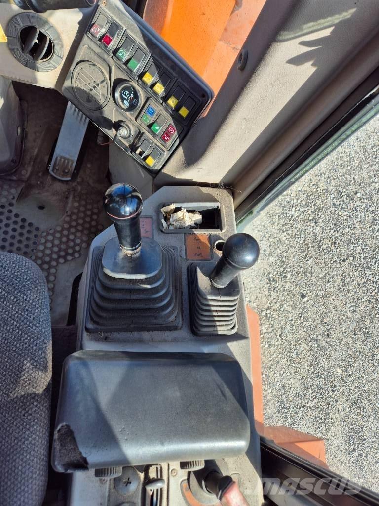 Hitachi FR 130 Radlader