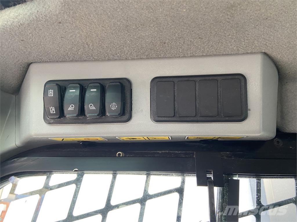 CAT 226 D3 (5867) Kompaktlader