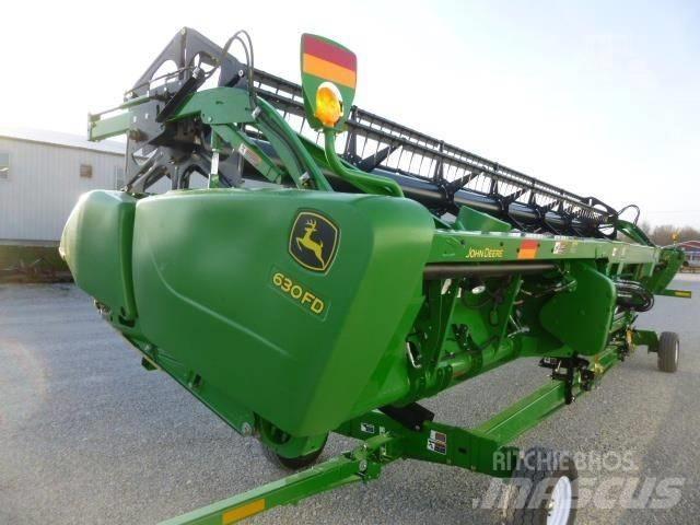 John Deere 630 F Erntevorsätze