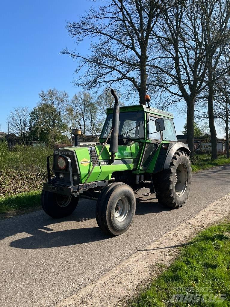 Deutz DX85 Traktoren