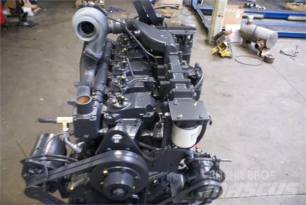 Komatsu SA6D125 E2 Motoren