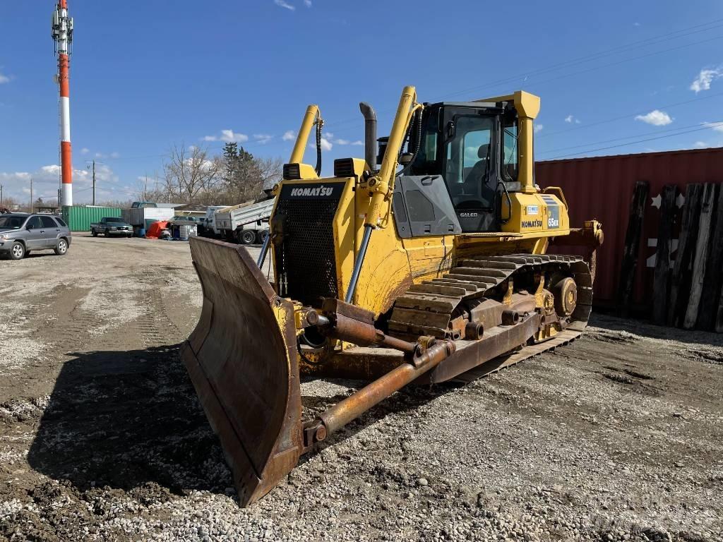 Komatsu D65EX-15 Bulldozer