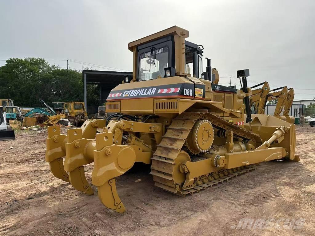 CAT D8R Bulldozer