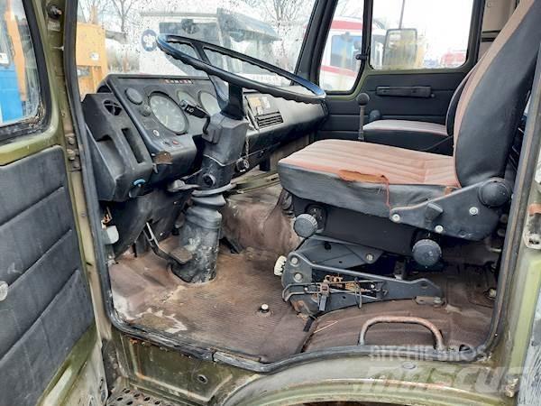 Mercedes-Benz 1213 Pritschenwagen/Pritschenwagen mit Seitenklappe